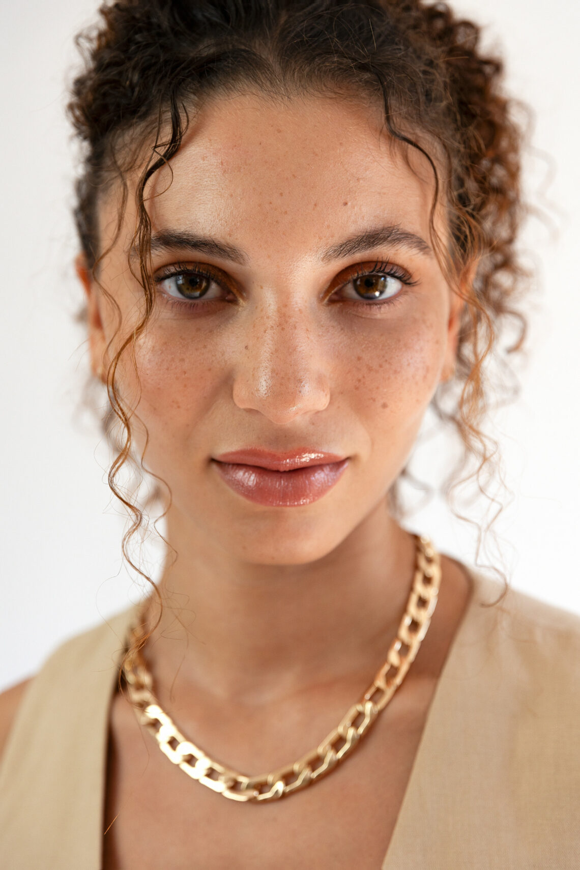 Kira Dalua Deleis Mostafa