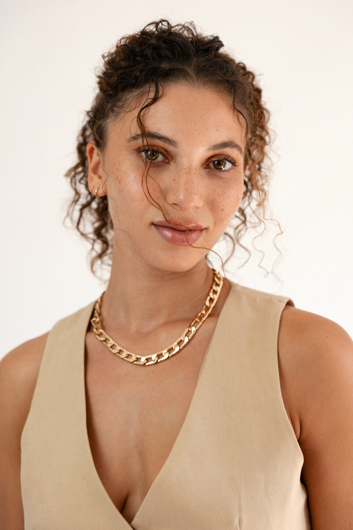 Kira Dalua Deleis Mostafa