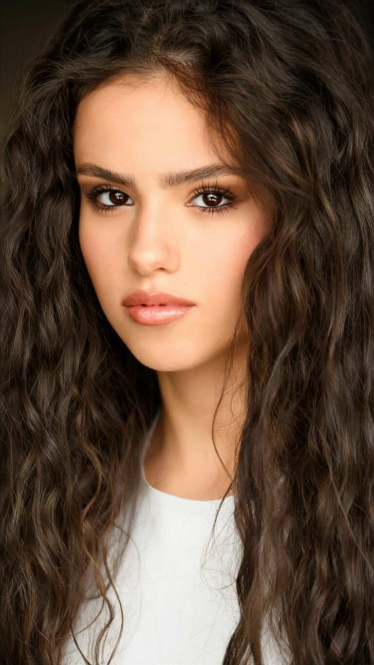 Silvia Maria F